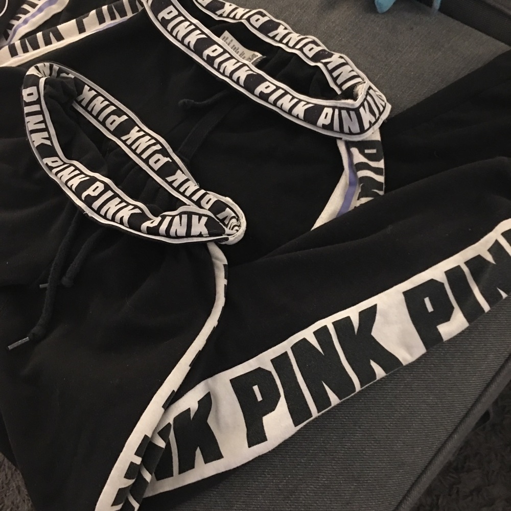 VS PINK set of two logo sweats